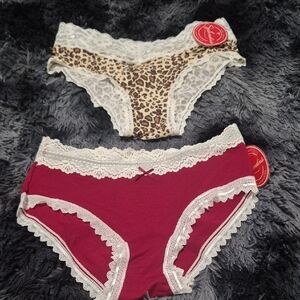 Chic Lace Trim Panty Set - Leopard and Burgundy